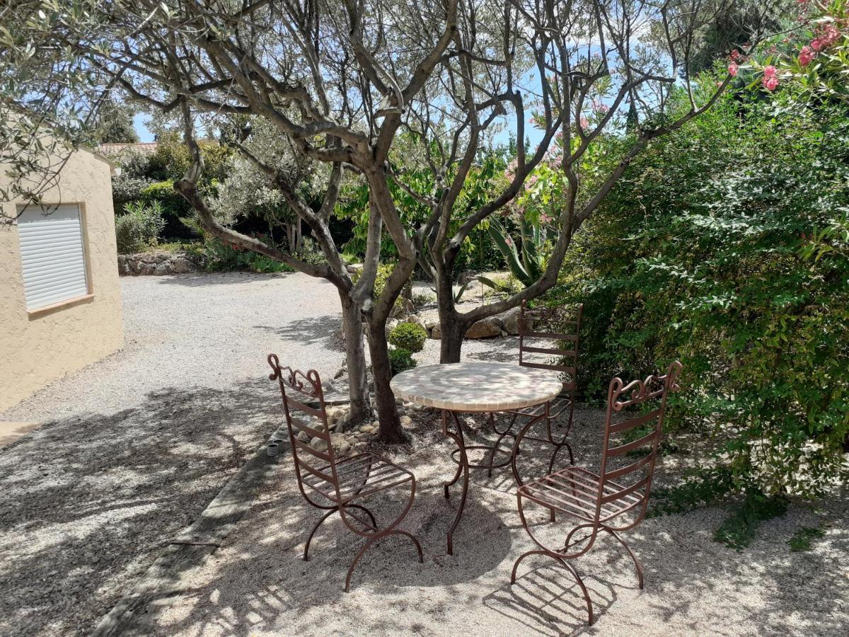 Gîte provençal indépendant avec piscine chauffée : LE SUY BIEN Flayosc Exterior foto