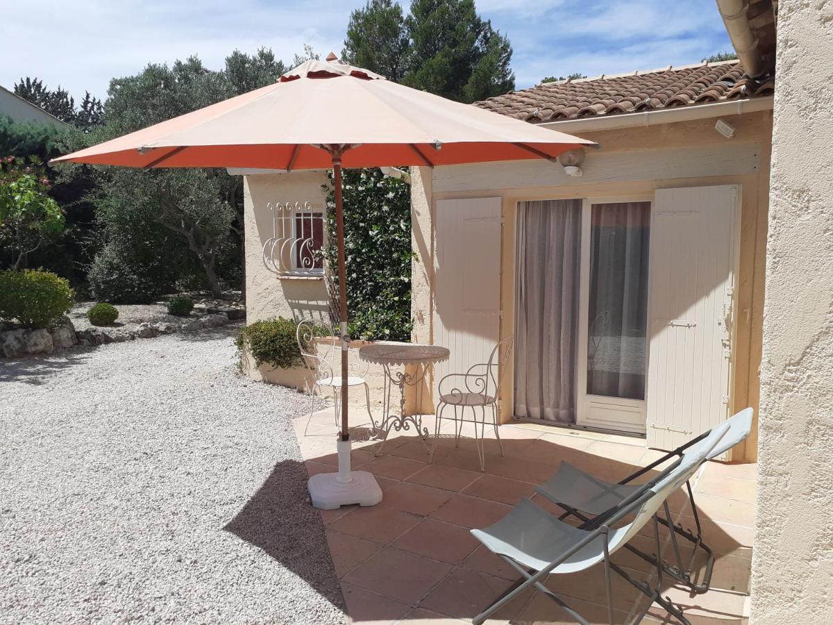 Gîte provençal indépendant avec piscine chauffée : LE SUY BIEN Flayosc Exterior foto